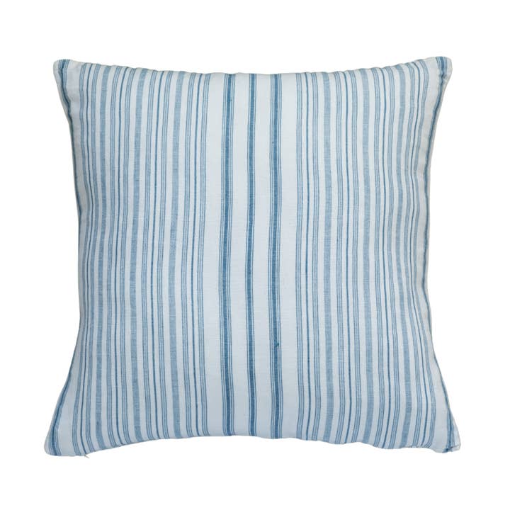 Coussin à rayures bleu pour la vente par MAISON POIRE