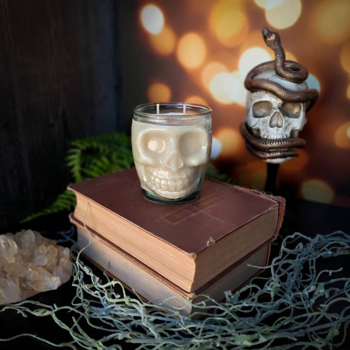 Vela de cera de soja vegana con forma de calavera con para venta al por mayor de Allison's Goods