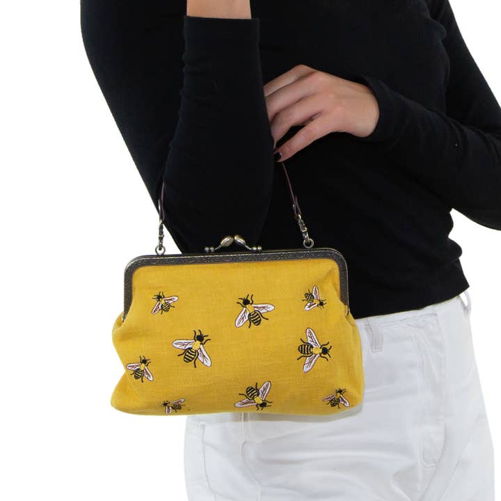 COMECO INC - Wholesale Clutch Bag - Women's - Bees Kisslock Bag