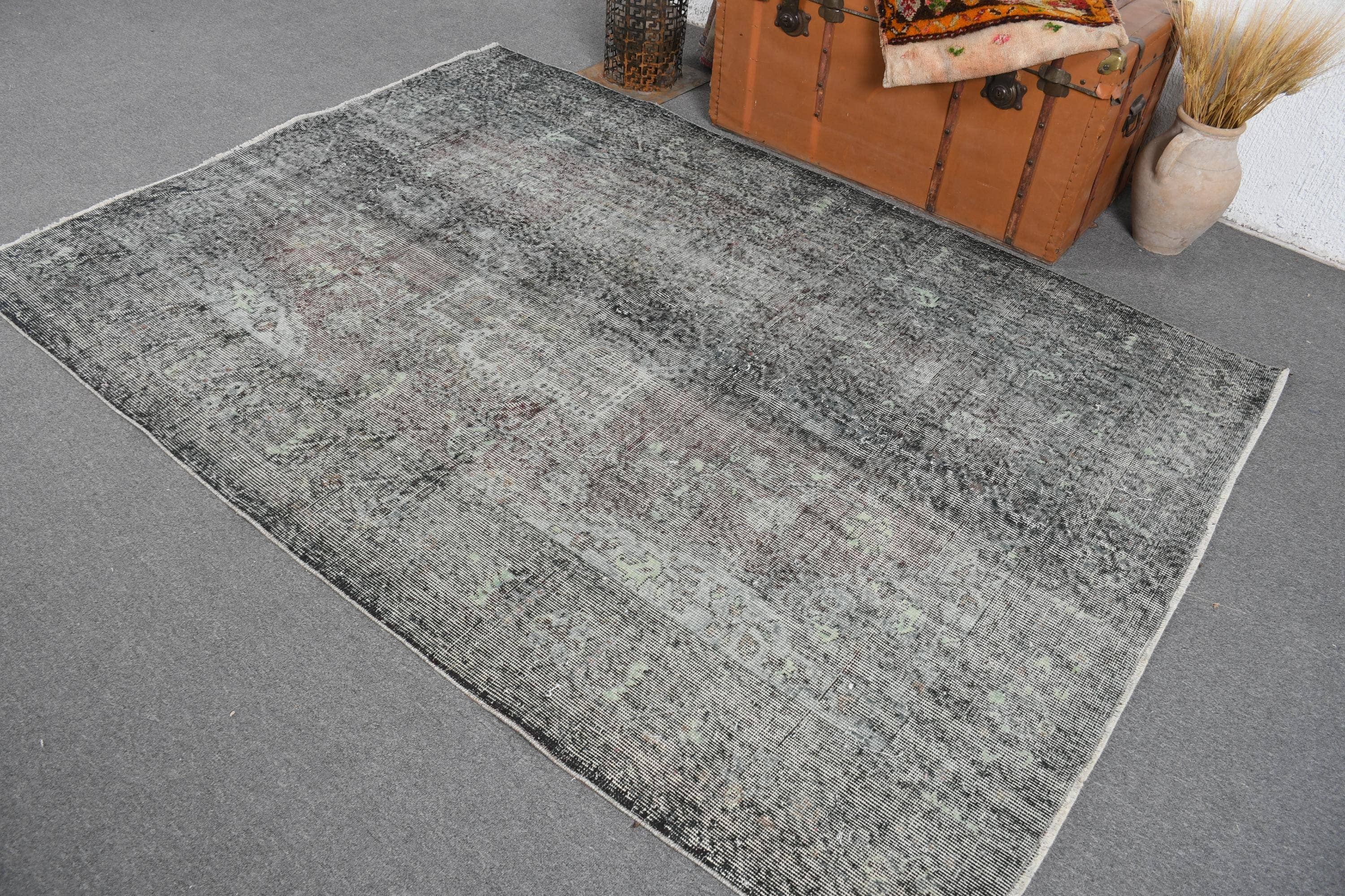 The Loom Wholesale – wholesale Runner rug – Vintage Distressed Wool Rug - Handmade and Gray3
