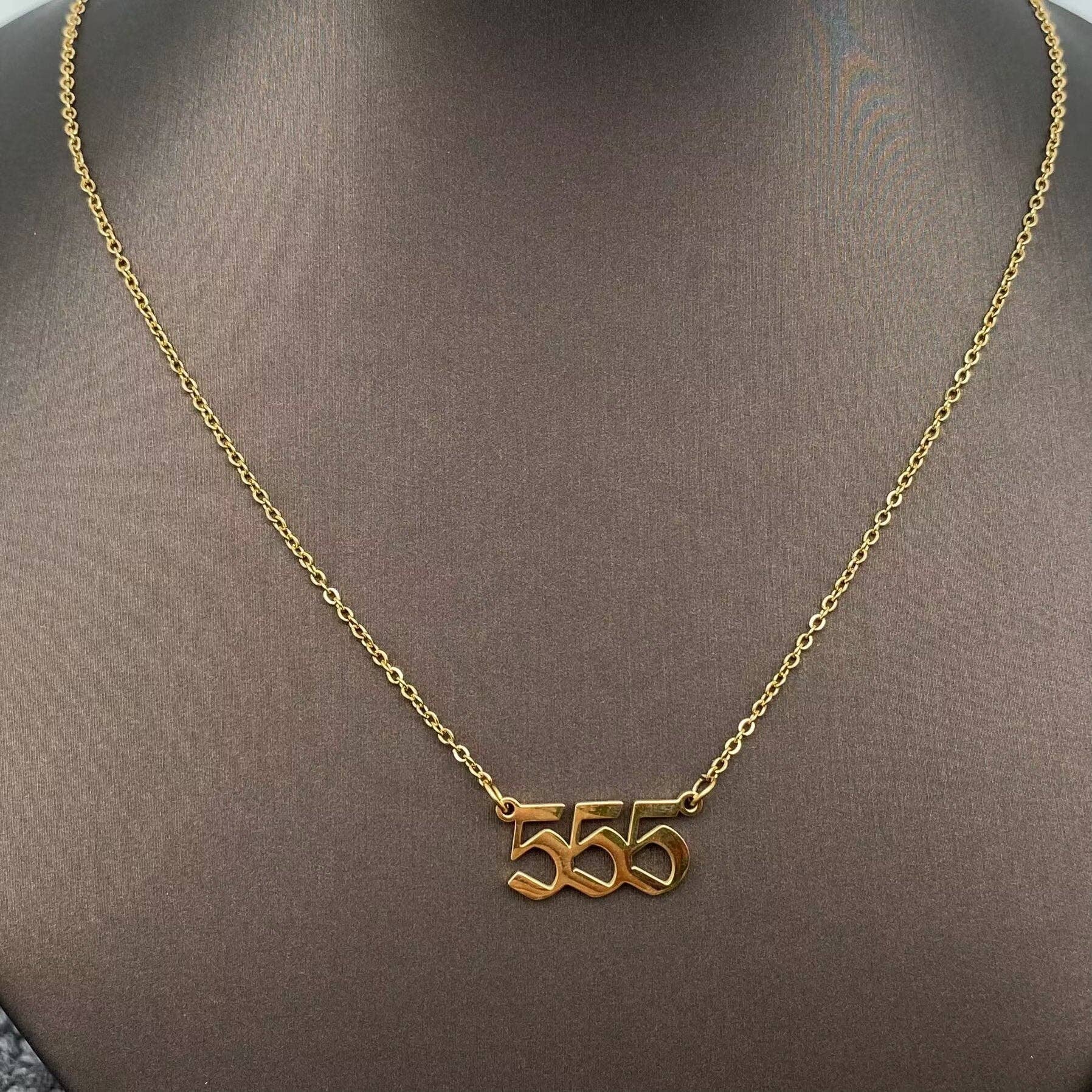 Mio Queena - Wholesale Pendant/Charm Necklace - Lucky Numbers 18K Gold Plated Stainless Steel Necklace - FGS4