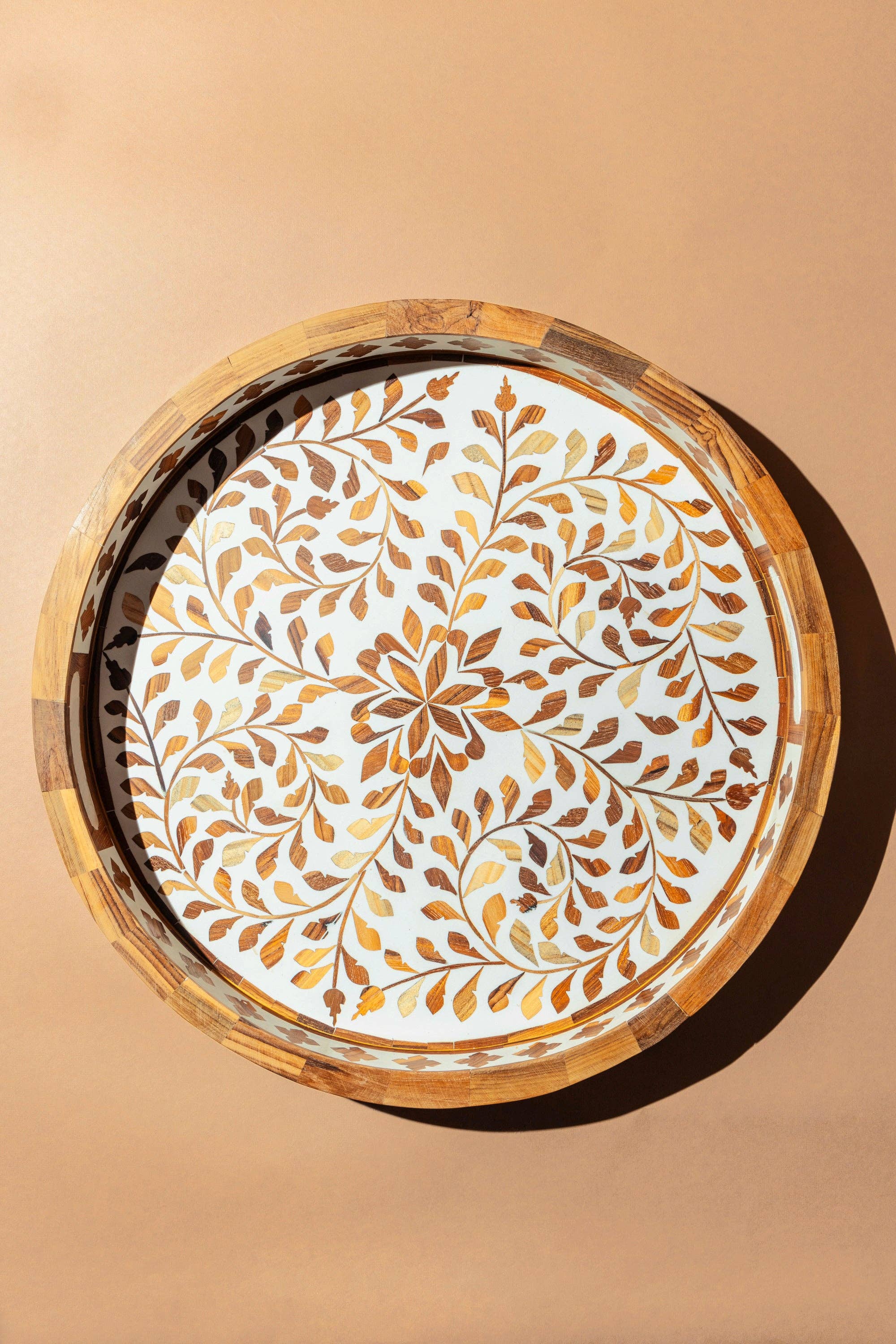 GAURI KOHLI – wholesale Decorative tray – Jodhpur Collector’s Inlay Round Tray3