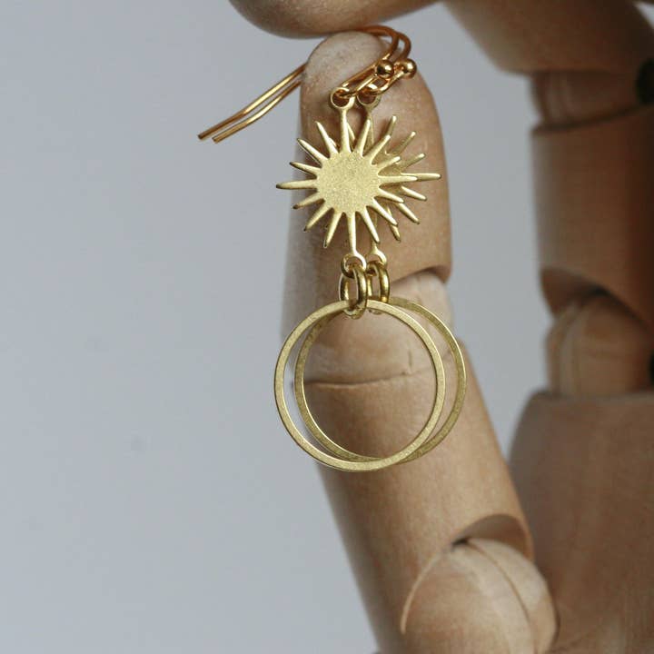 Lunar øreringe | Messing for engroshandel hos Kaiko Studio