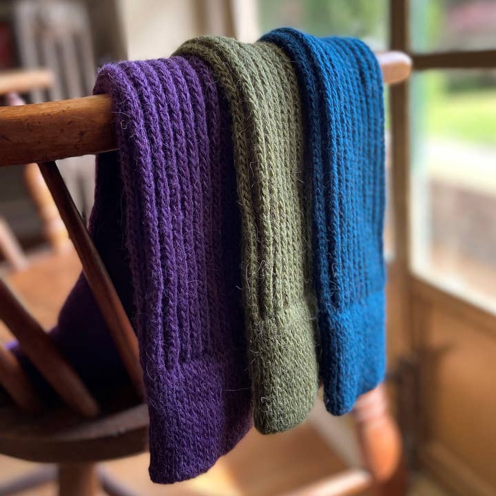 Samantha Holmes Alpaca Clothing and Gifts – Großhandel Socken – Damen – Damen Super Lange Alpaka Grobstrick-Rippensocken UK 4-8 US 6-5-1013