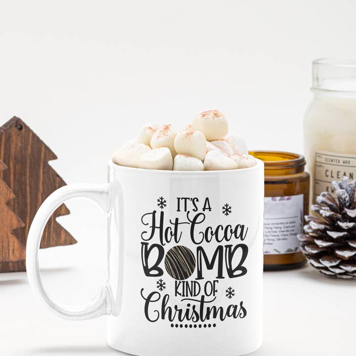 Coffee Mug - Hot Cocoa Christmas för wholesale av Words of Ivy