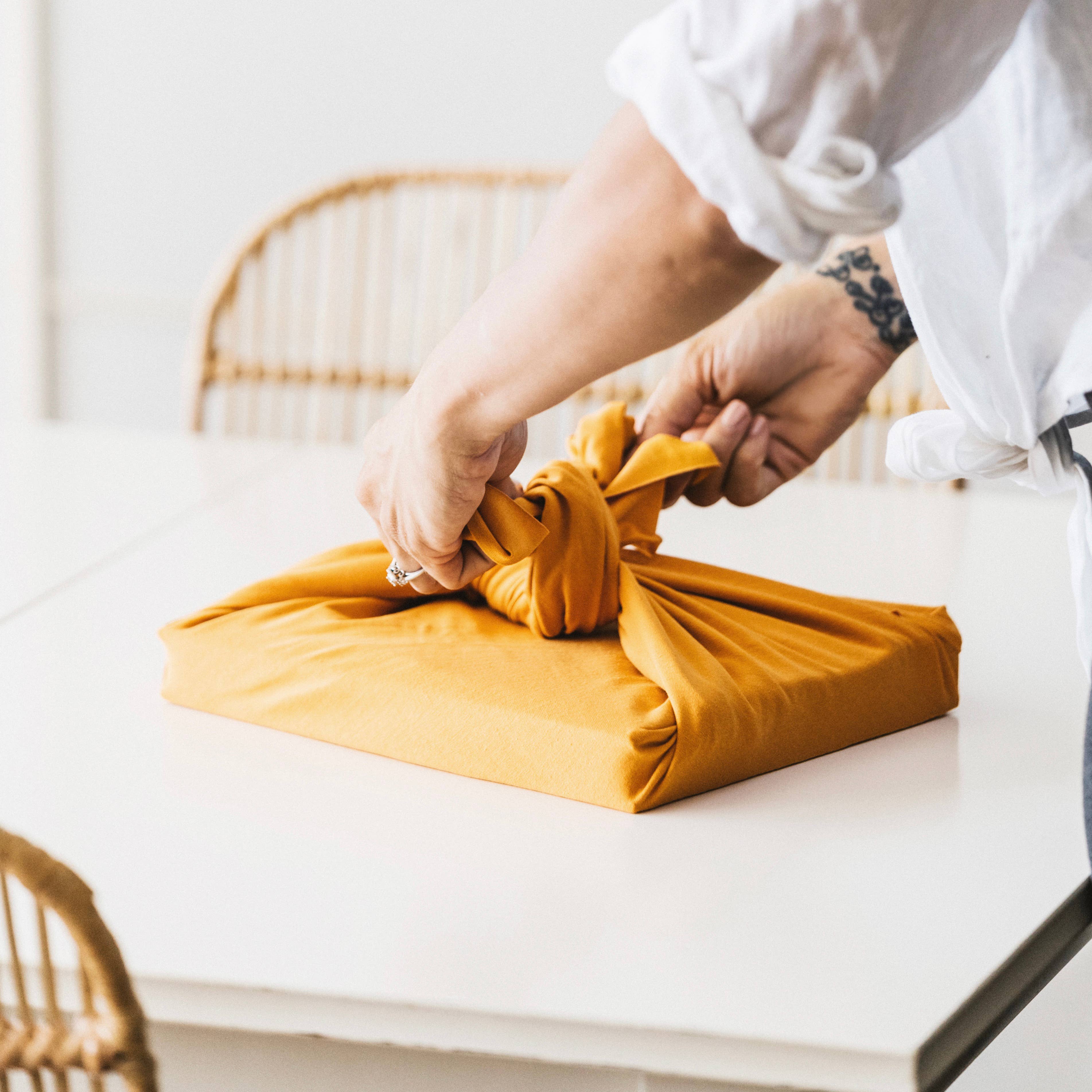 OLSEN+OLSEN - Venta al por mayor Sobre de papel de regalo - Furoshiki orgánico - Papel de regalo de tela2