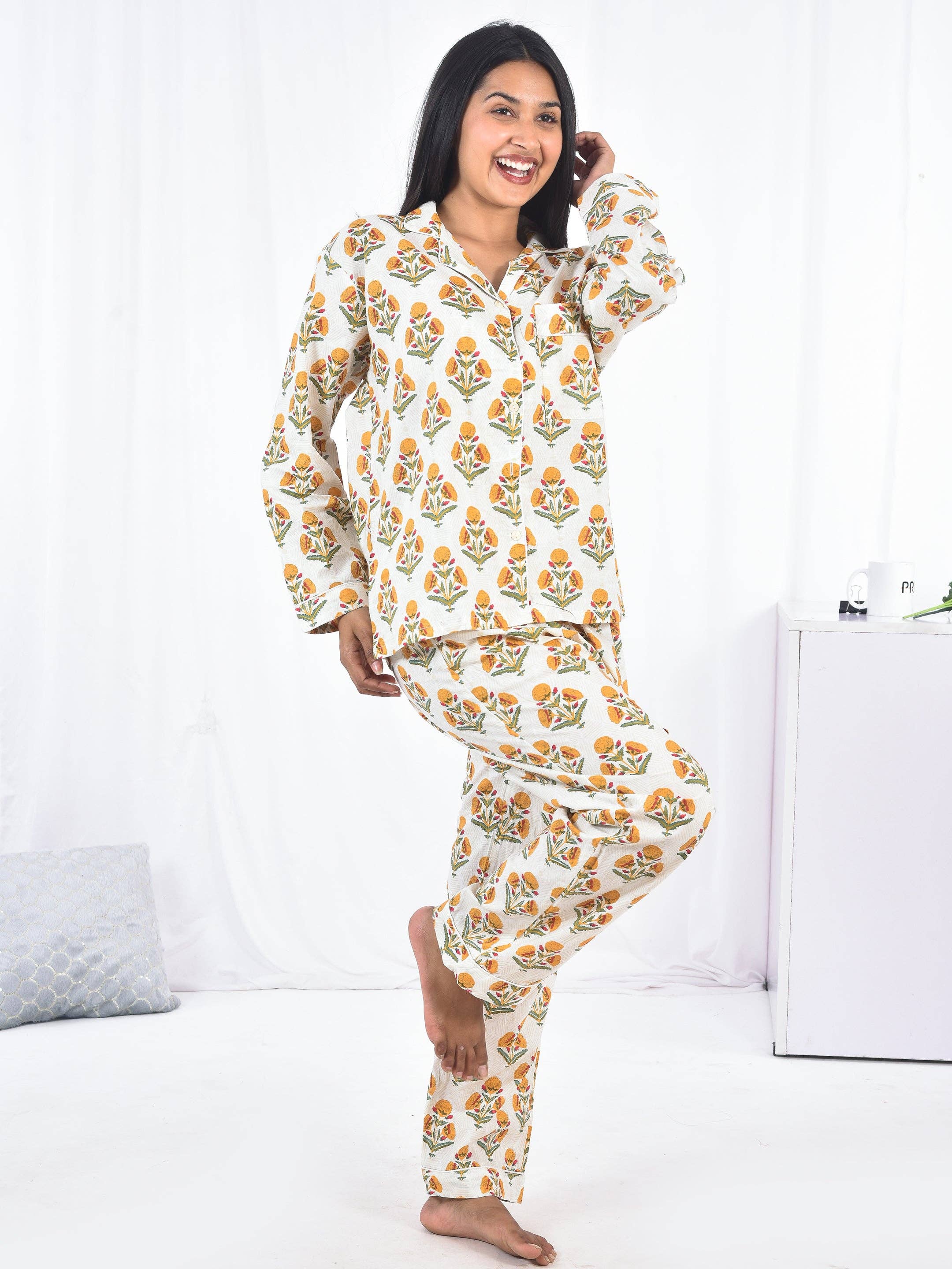 AMRANIS - Wholesale Sleepwear Set - Women's - Yellow Block Printed Long PJ Set2