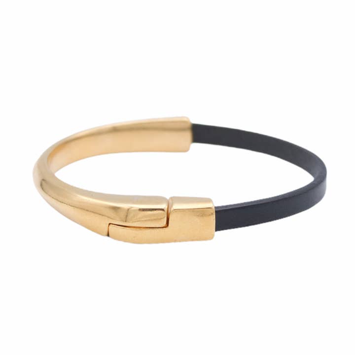 Araracuara - Wholesale Bangle Bracelet - AMACAYACÚ leather bracelet (gold) with magnetic clasp19