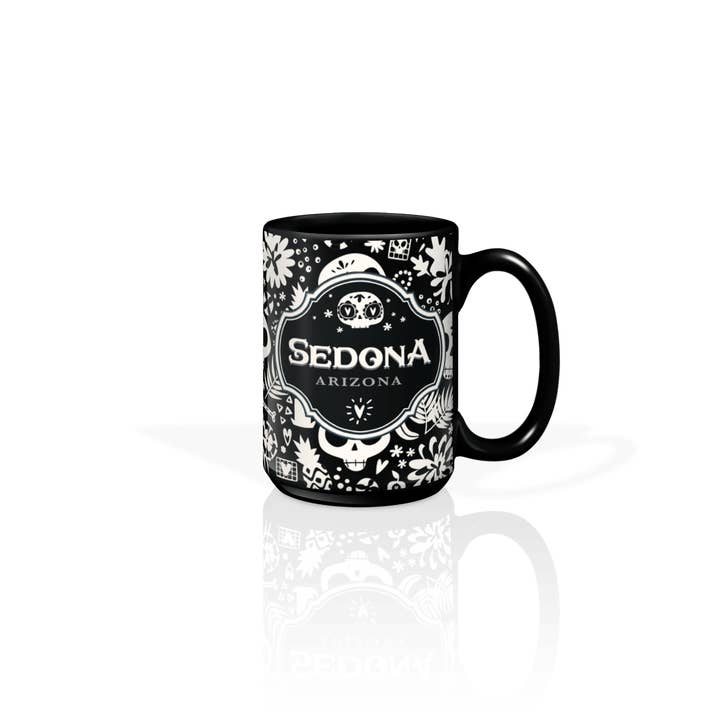 Día de los Muertos Sockerkranier - Keramisk 15oz Mugg Svart för wholesale av Seasons Spirit