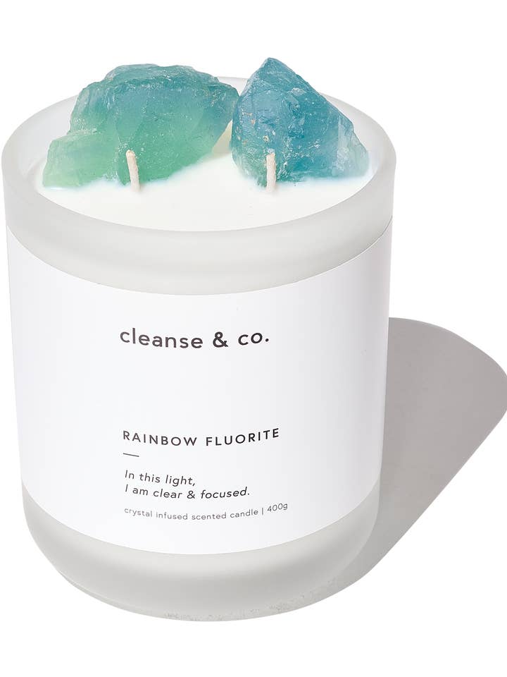 Bougie en cristal Rainbow Fluorite Intention, claire et focalisée pour la vente par Cleanse & Co.