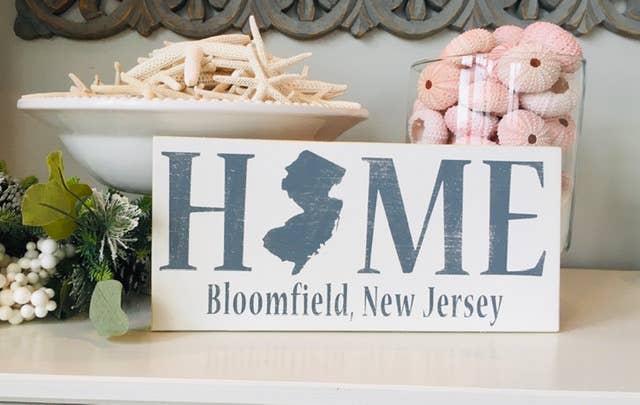 Carlson's Custom Signs - Wholesale Sign - HOME New Jersey Sign with Custom Town1
