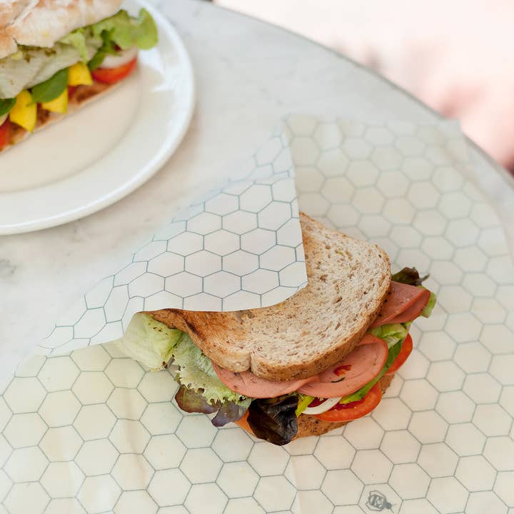 SuperBee - Eco Living Made Easy - Wholesale Food storage container - Beeswax Sandwich Wrap – Large Reusable Food Wrap (13x13")2