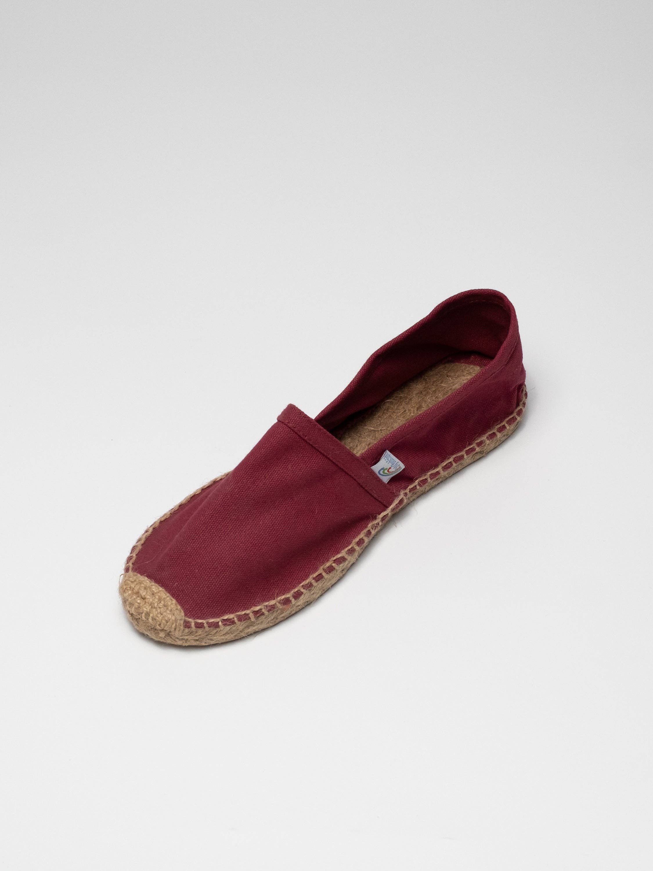 burgandy Basic espadrilles - burgandy- Box 24 pairs for wholesale on Faire2