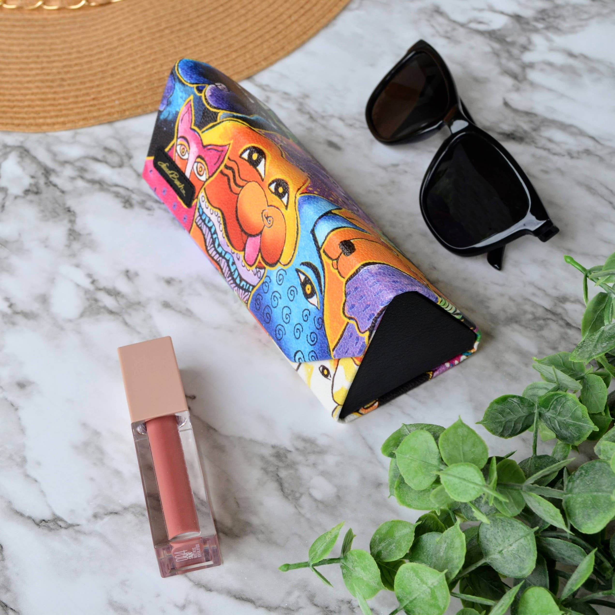 Monarque – Großhandel Brillenetuis & -halter – Damen – Laurel Burch Brillenetui „Dogs and Doggies“ aus veganem Leder3