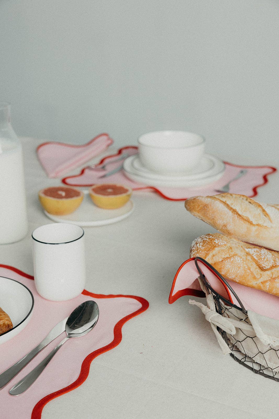 Folie à Trois – wholesale Bordstablett – Lilou servetter med scallopkant (set om 2)3