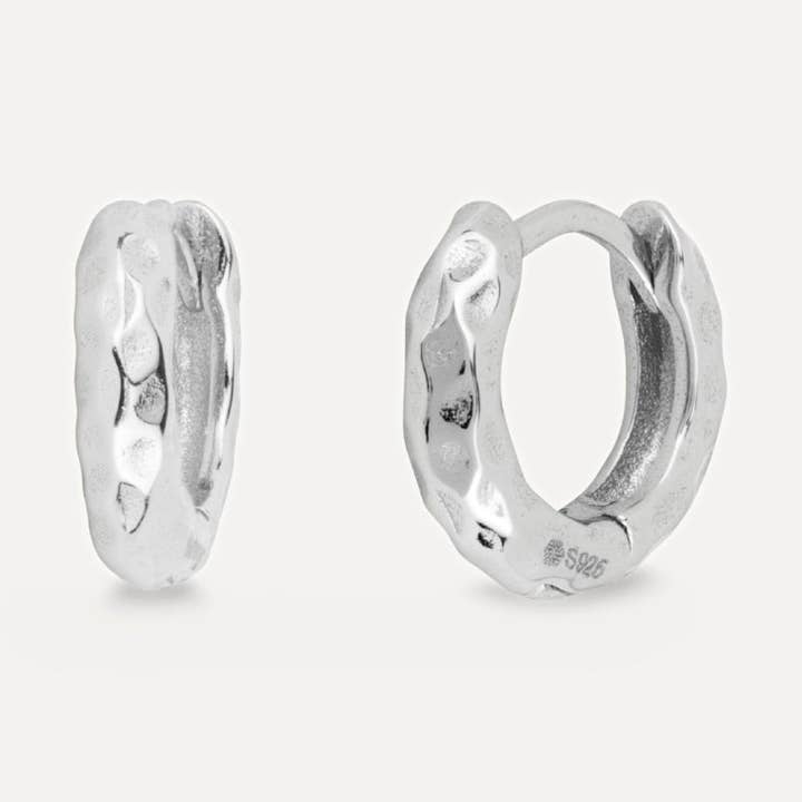 Huggie Hammered (Silver) for wholesale by Twistedpendant