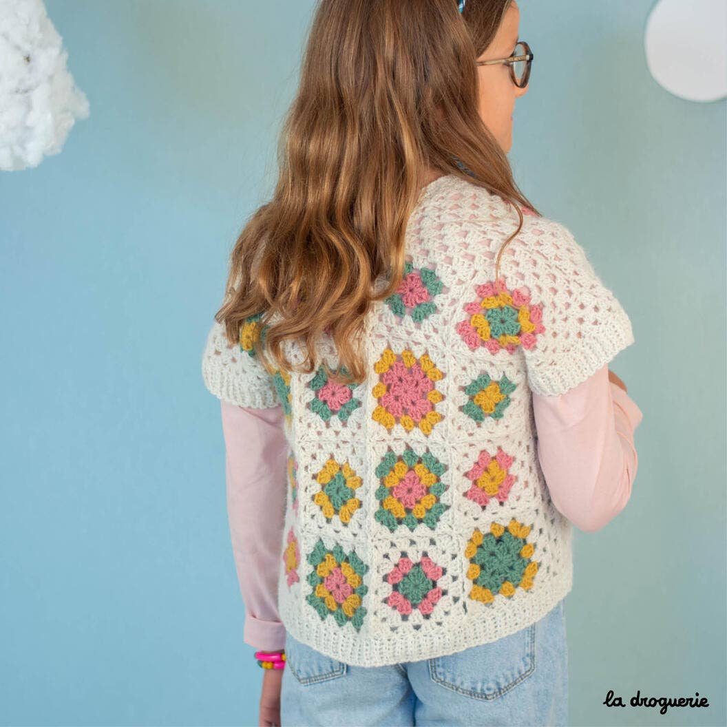 LA DROGUERIE – wholesale Material för stickning/virkning – Barnjacka Cirrus mönster för virkning3