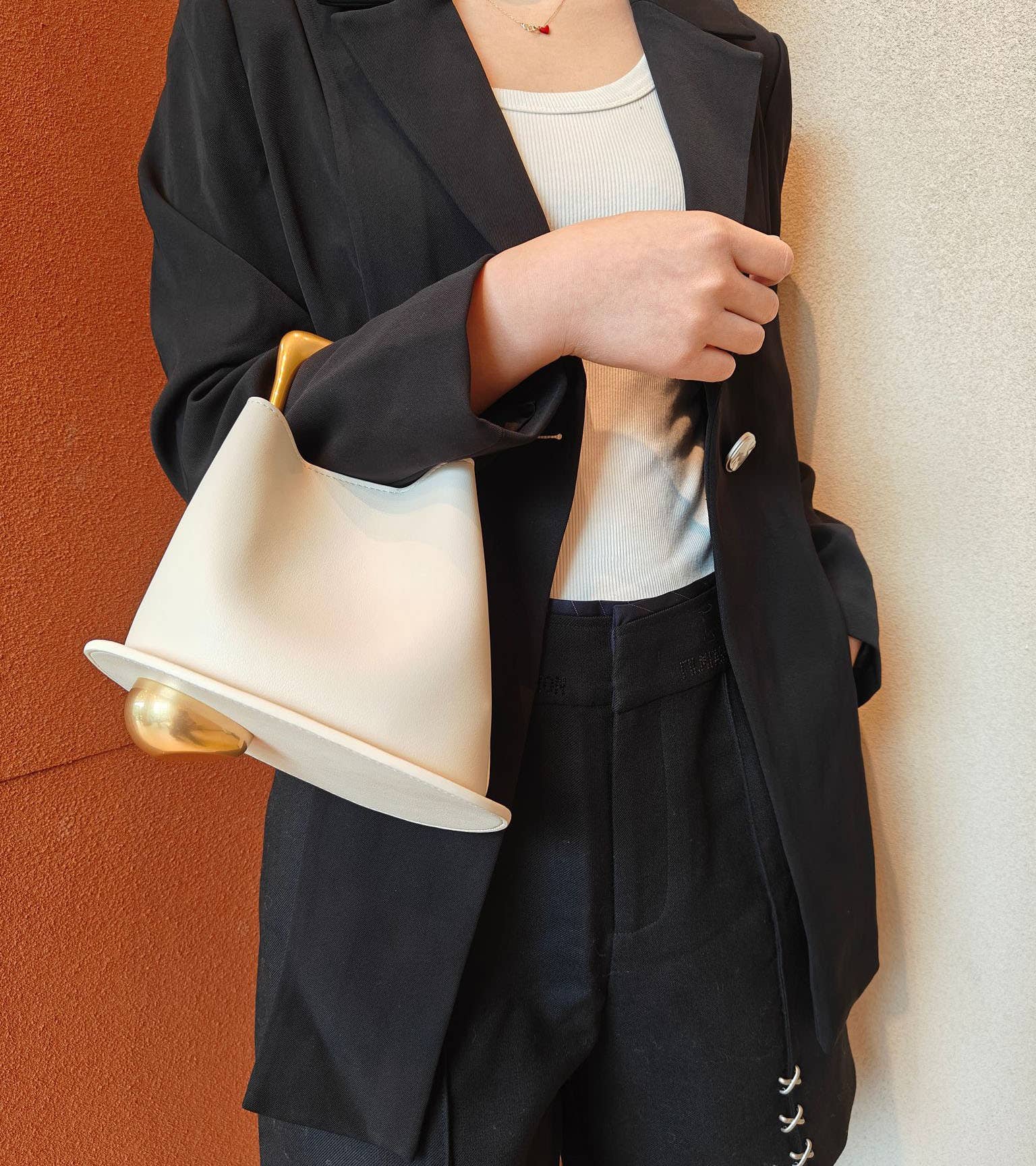 Sook Stainable – wholesale Top handle bag – women's – Geometric Artistic Design Metal Handle Leather Bag15