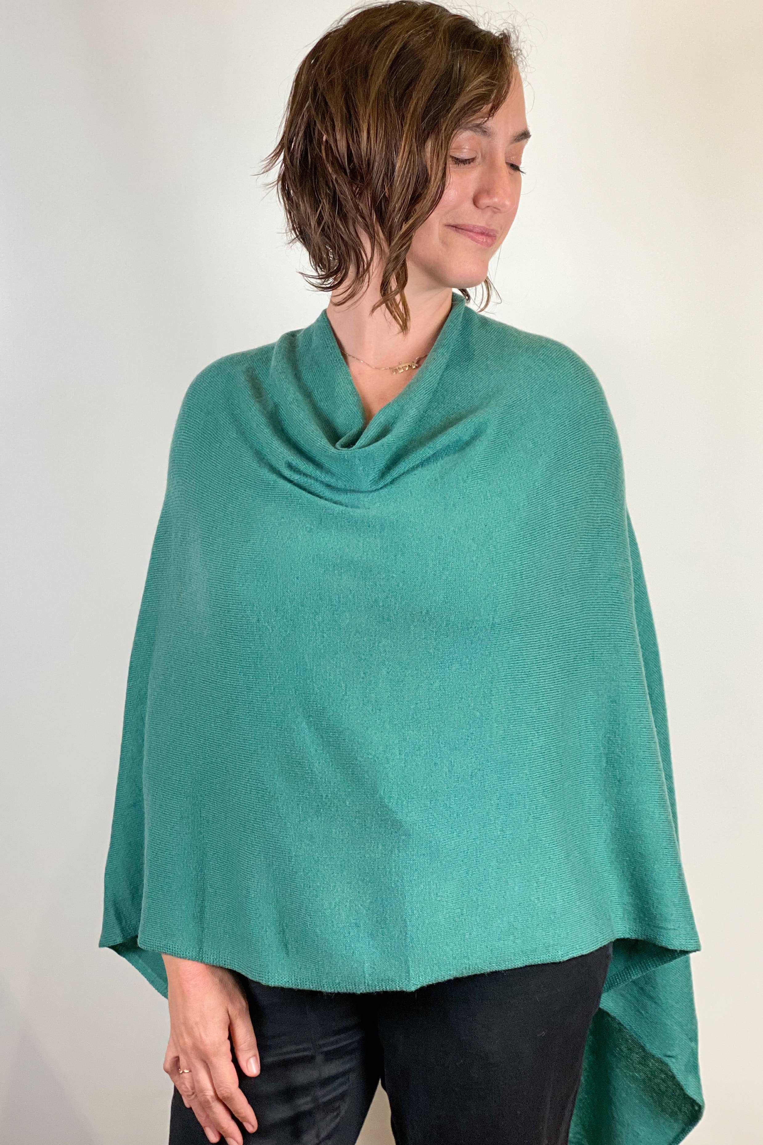 Dolma - Wholesale Poncho - Women's - Cashmere Poncho Jade