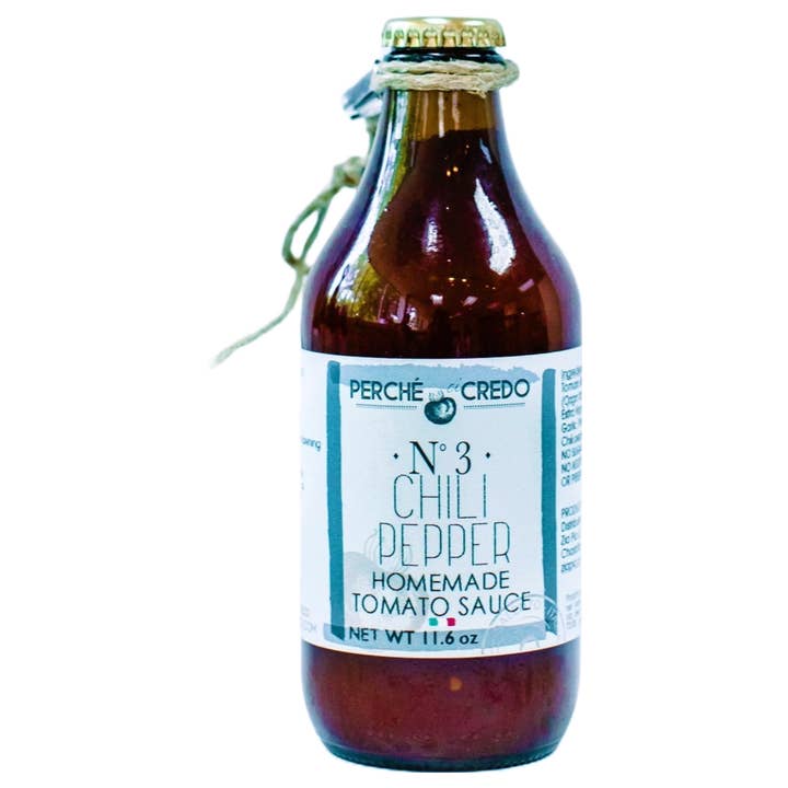 Sauce tomate au piment rouge maison par Perché Ci Credo pour la vente par Zia Pia