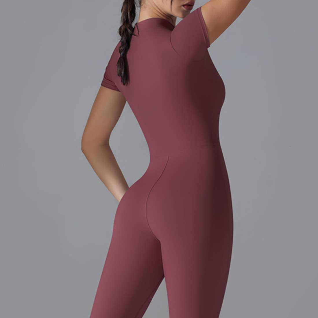 Sodalemon – wholesale Unitard – Dam – Damoverall för träning med korta ärmar och halvdragkedja, andningsbar16