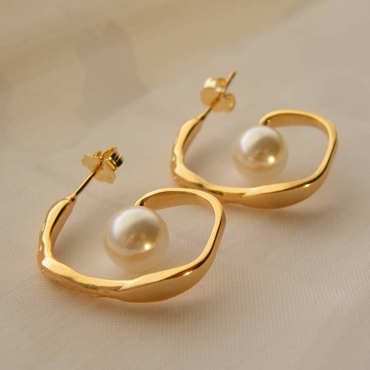 Dara Jewellery – Engroshandel Hoops – Muse Pearl Hoops0