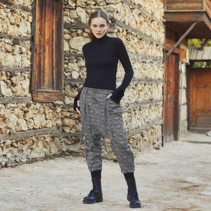 Knap lukning sort og hvid trykt bomuld haremsbukser for engroshandel hos Los Banditos