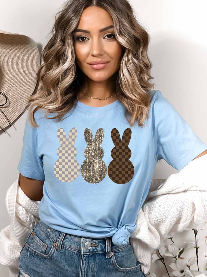 Påskgrafisk T-shirt| K249T för wholesale av Khristee