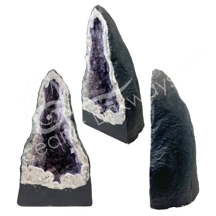 Oceanic Linkways Inc - Wholesale Spiritual Stone/Crystal - CATHEDRAL - AMETHYST UNIQUE 6-26" (KG)