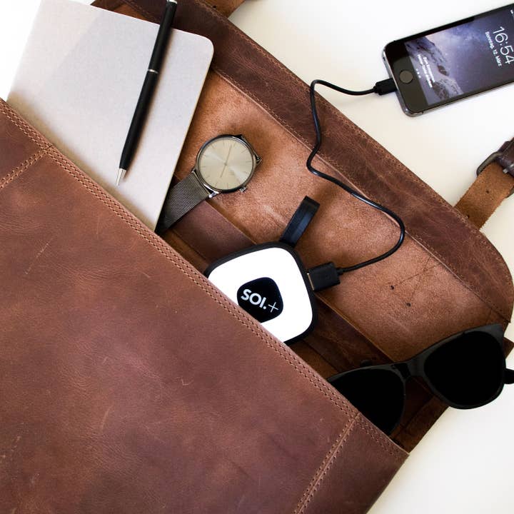 SOI.+ purse light + charger for wholesale by Brainstream USA