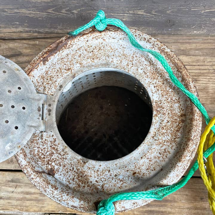 My Amigos Imports – wholesale Bucket/pail – Vintage Metal Bait Bucket-Original-Fishing Pail-Rustic-#53