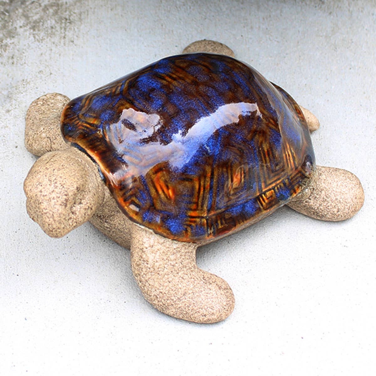 CB Home Collection - Wholesale Decorative Figurine - 6" Ceramic Garden Turtle Figurines - 2 Assorted1