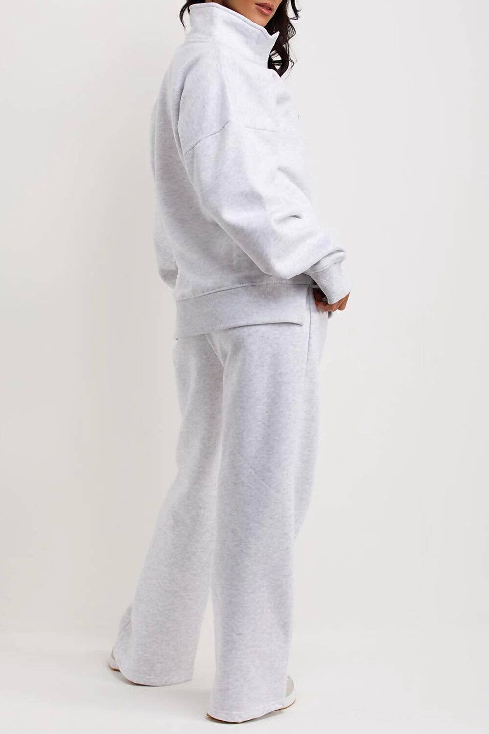 justyouroutfit - Wholesale Lounge Set - Women's - SWEATSHIRT WITH STRAIGHT-LEG JOGGER2