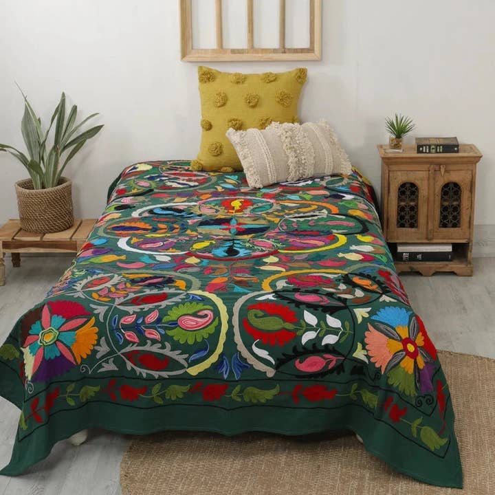 GYPSY STUDIO - Wholesale Quilt - Hand Embroidered Colorful Suzani Wall Hanging Suzani Throw2