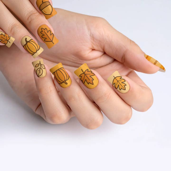 FYNE BODY - Wholesale Press-on/fake nails - Turkey Time Tan Thanksgiving Press-On Nails21