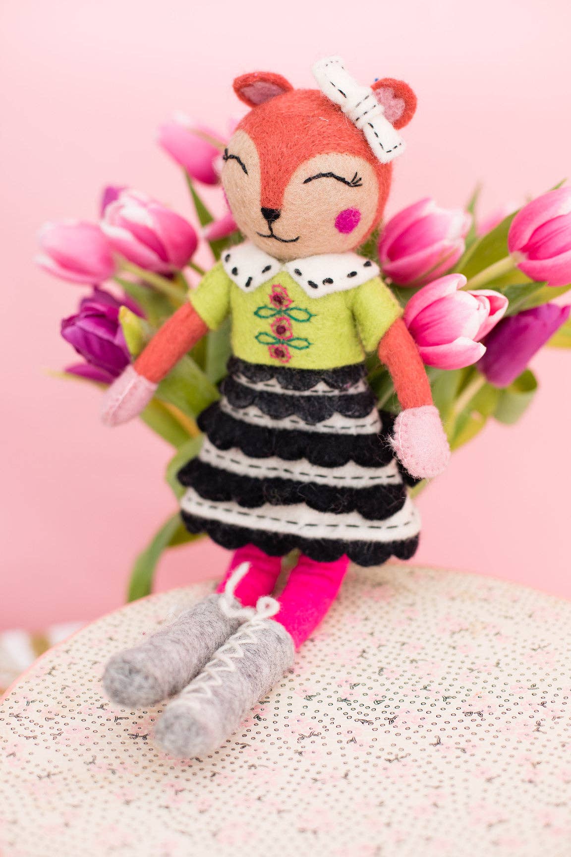 French Knot Animal Friend - Fern the Fox for wholesale on Faire1