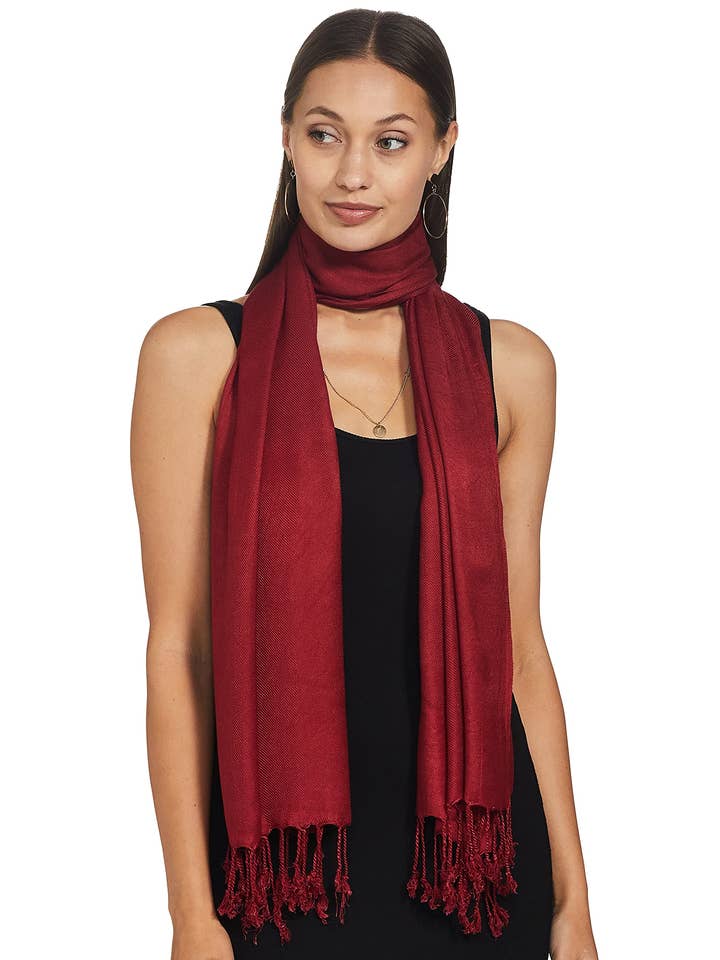 Scialli in marrone rossiccio per la vendita all'ingrosso da parte di Ecogram