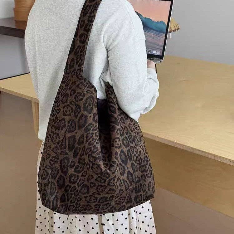 EmberLoom - Wholesale Tote Bag - Women's - Suede Leopard Print Vintage Chic Tote Bag5