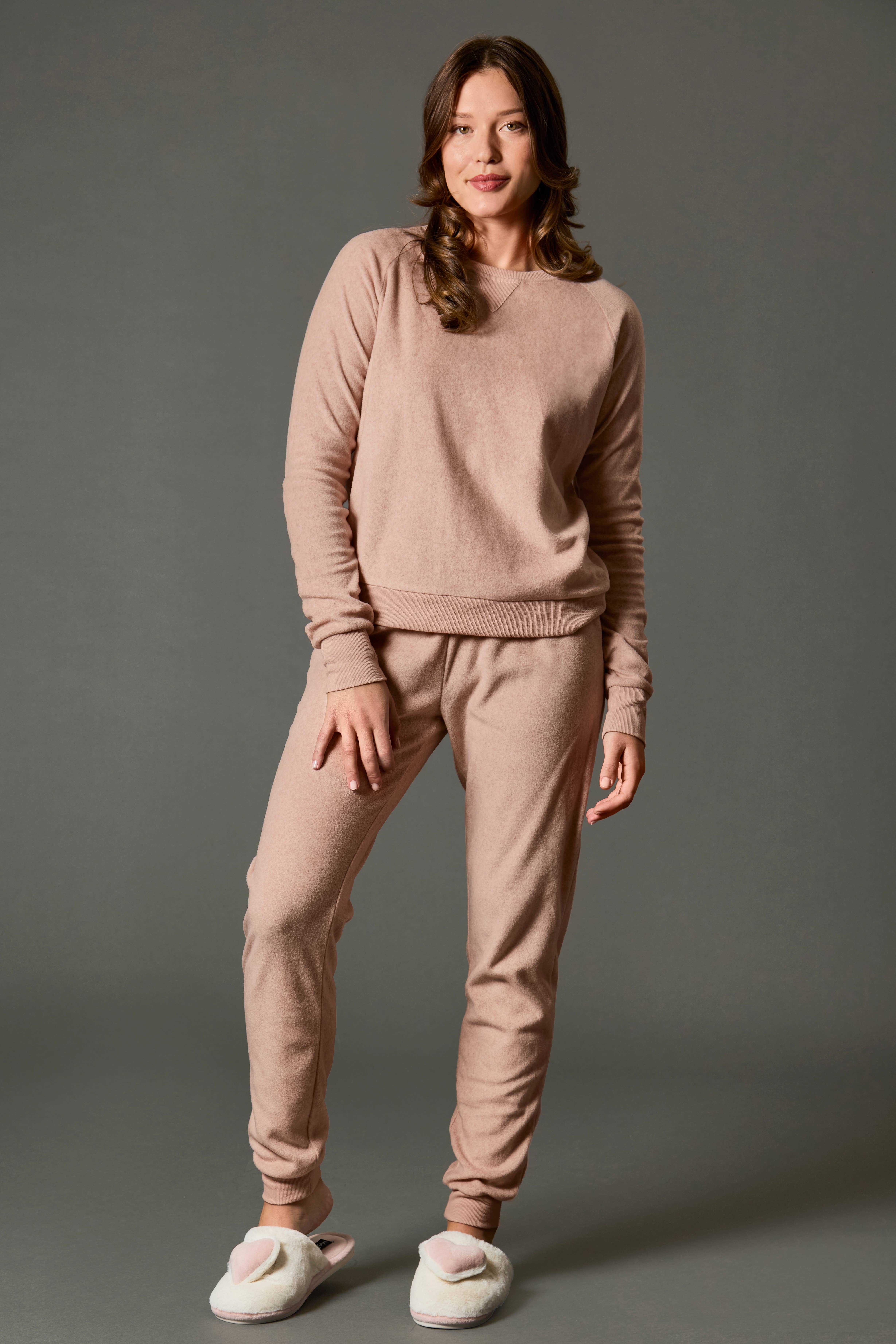 Ivory Women's 3D Heart Plush Slippers for wholesale on Faire3