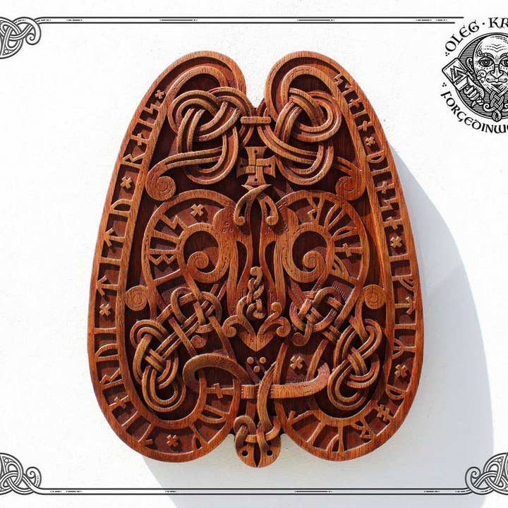 ORNAMENTO DE PEDRA - 2. Peça incrível da arte Viking. por atacado de Forged In Wood