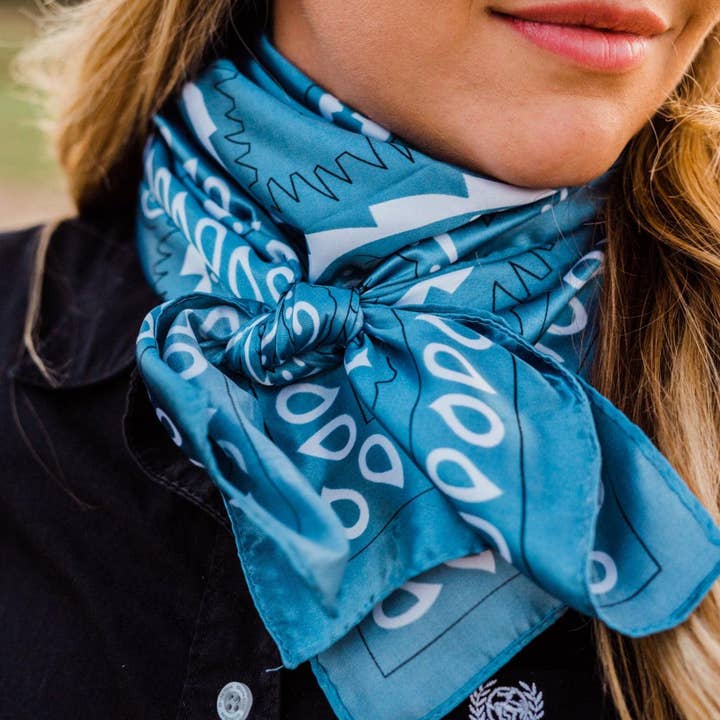 Rodeo Drive - Wholesale Scarf - Unisex - 35X35" Blue & White Paisley Wild Rag/Scarf WR3414