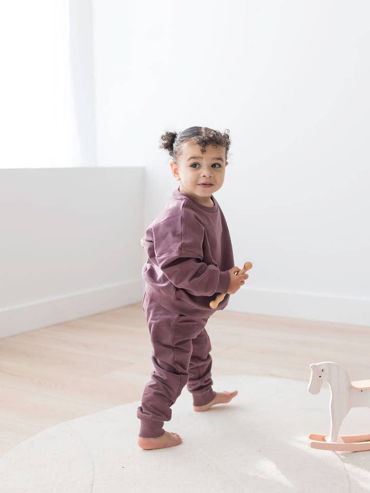Mila & Co. - Wholesale Lounge Set - Kids - Sweatshirt & Jogger Set | Plum