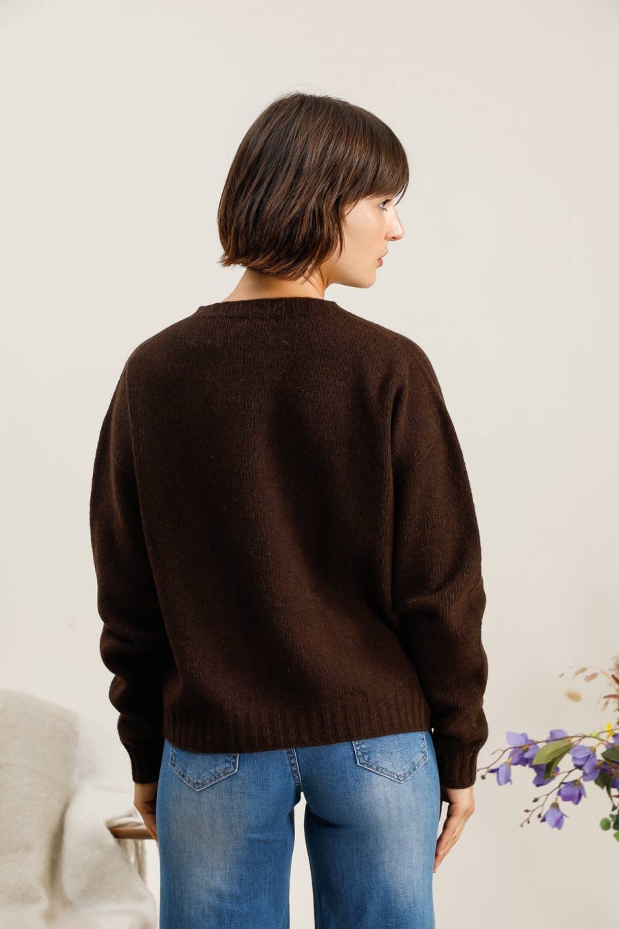 NAÏS PARIS - Wholesale Knit Sweater - Women's - Crew neck sweater with long sleeves, 100% superfine merino wool2