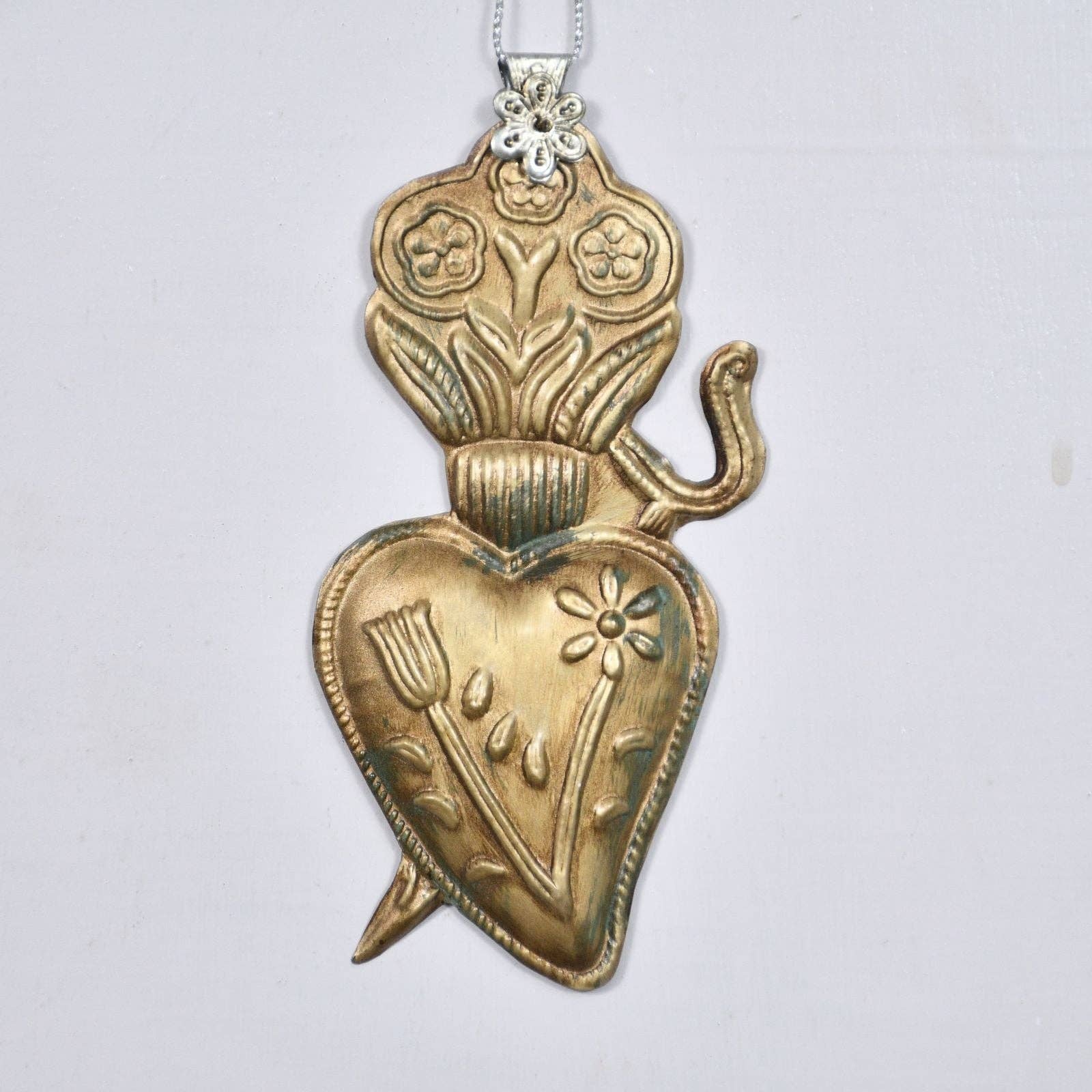 Lila Rasa – wholesale Ornament – MILAGRO HEART HANGING ORNAMENT0