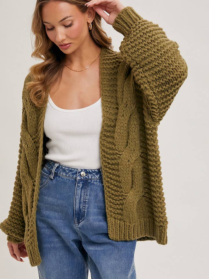 Bluivy - Wholesale Cardigan - Women's - CHUNKY CABLE CARDIGAN