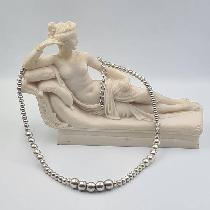 Collier de perles harmonieux gradué intemporel pour la vente par Volare