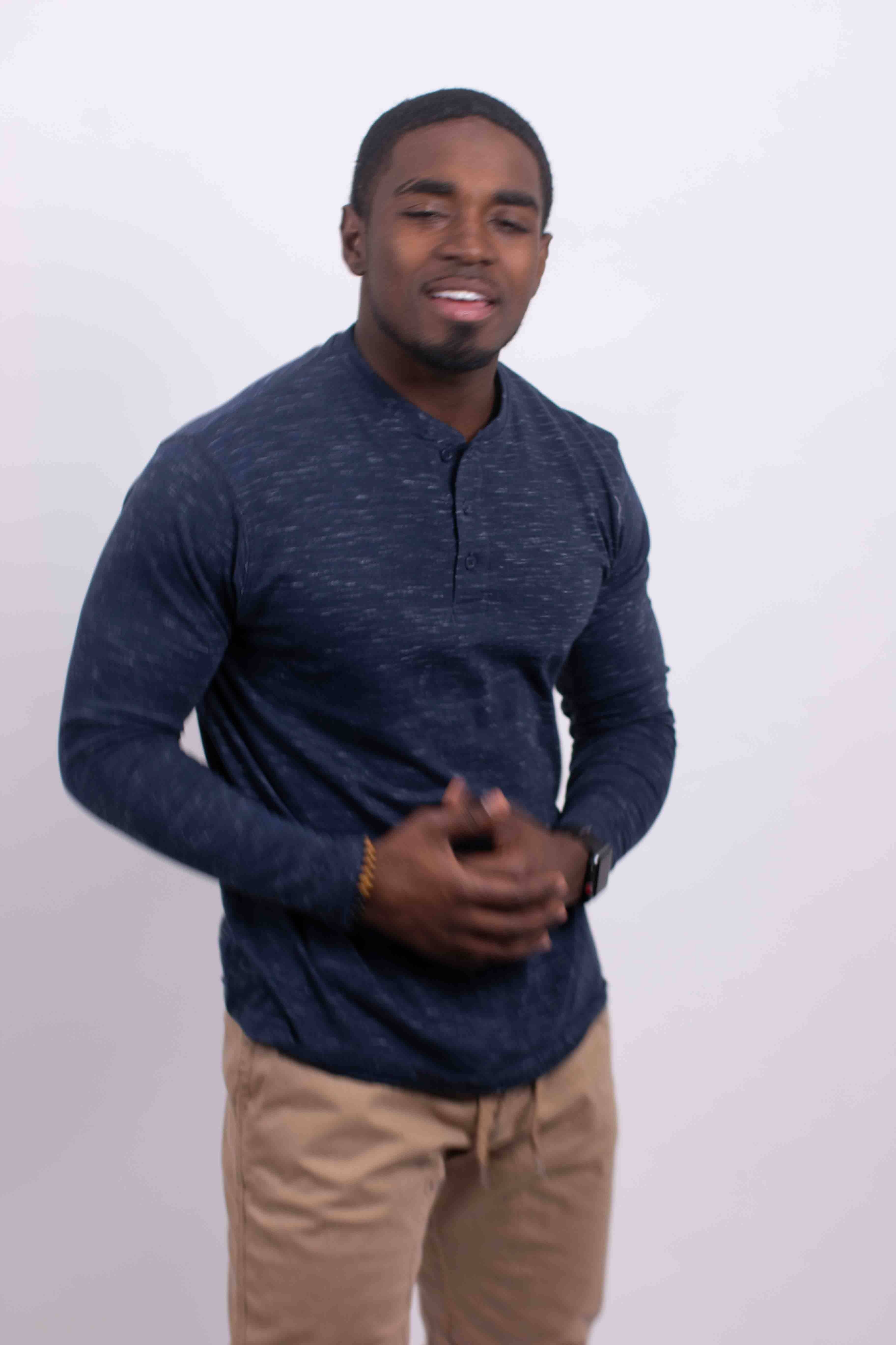 Generation XYZ – Großhandel T-Shirt – Herren – Henley-Hemd aus Tri-Blend mit langen Ärmeln (HF-1401)0