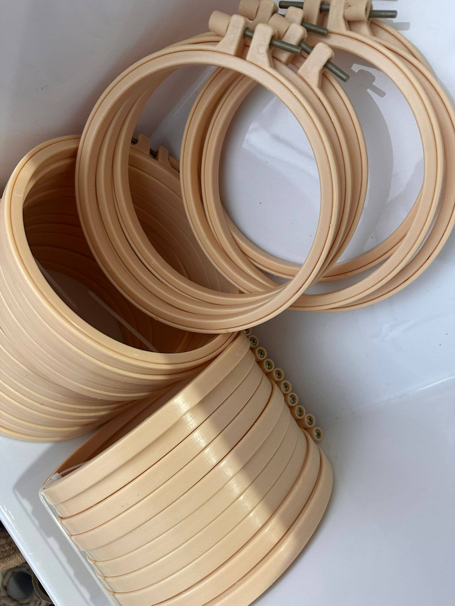 Weavey Studio - Wholesale Embroidery/Cross Stitch Supplies - SALE!!! 31 pcs Punch Needle Pen + Embrodiary Hoop SET2