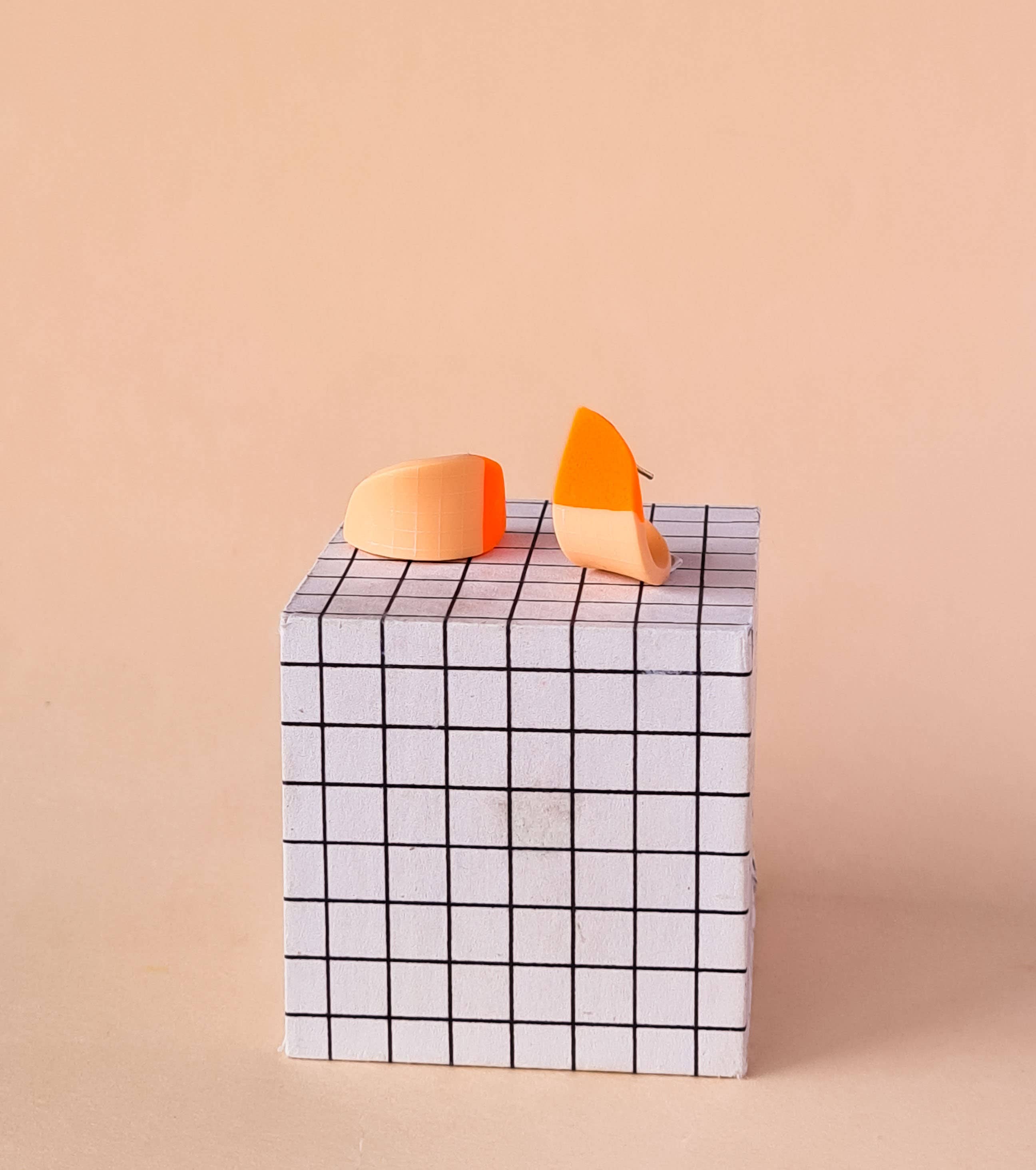 Mono - Wholesale Dangle Earrings - Handmade Polymer Neon Earrings, 1980s NeoMemphis9