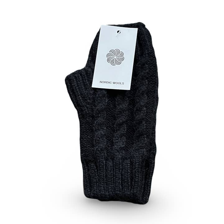 Cozy Fingerless Gloves - Scaldamuscoli in maglia a trecce, colore nero, da donna per la vendita all'ingrosso da parte di Nordic Wools